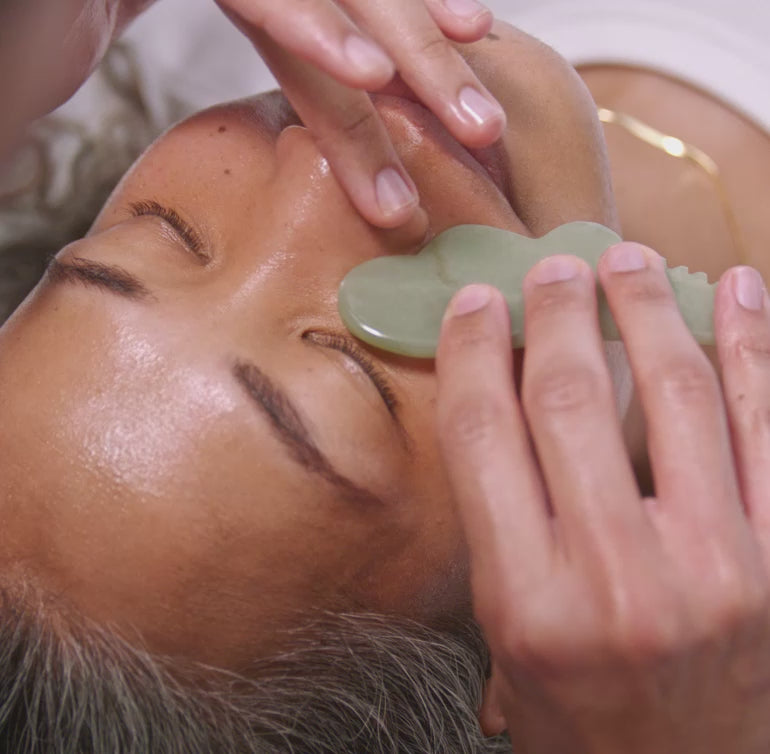 Heyday Gua Sha Facial Enhancement reduces fine lines